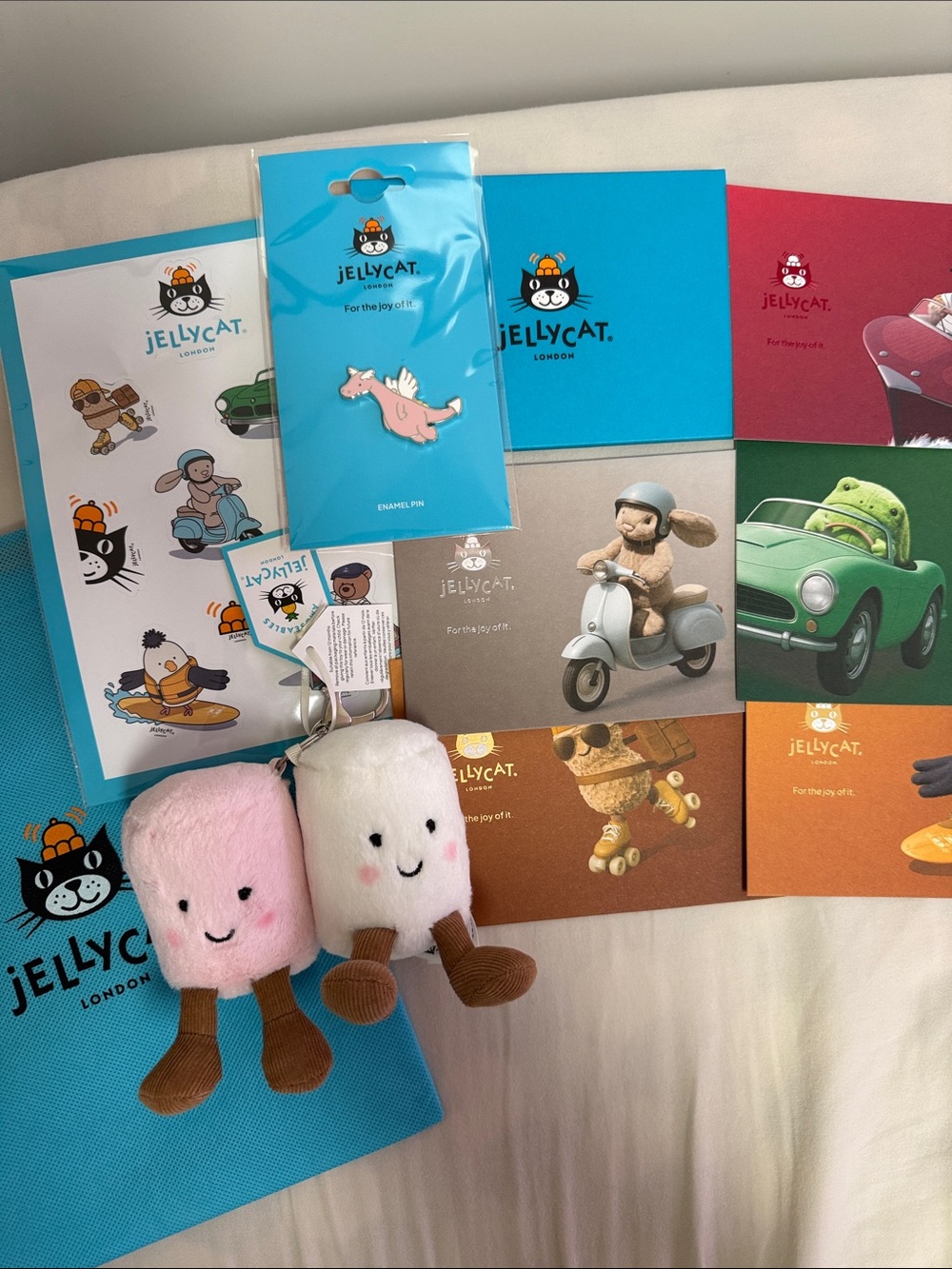 Marshmallows Bag Charm/Postcard Pack/Stickers/Duskrise Dragon Pin Badge/Dust Bag